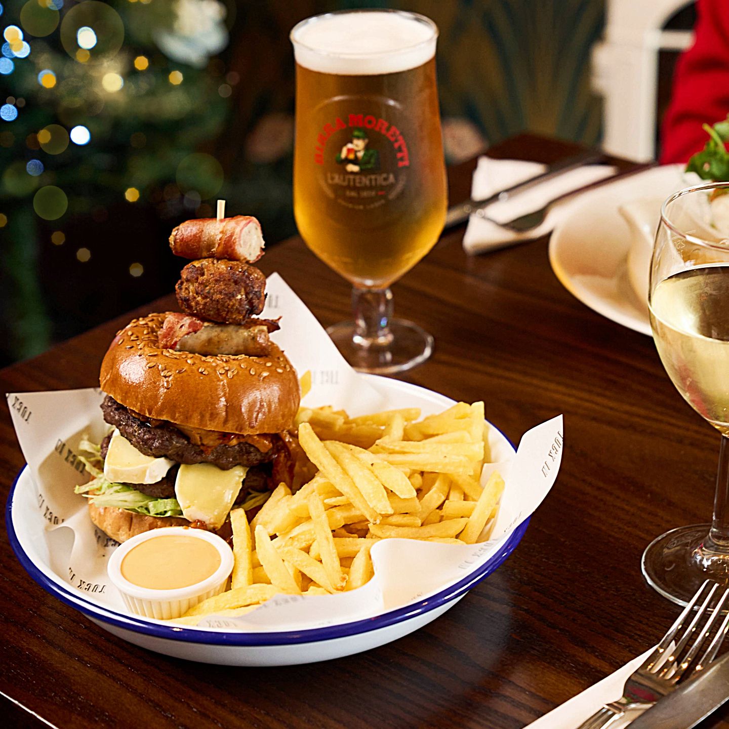 Festive Lunch & Dinner at The Swan & Cygnet in Wakefield